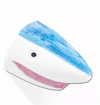 Shark da dej foob pob nrog cov khoom ua si sab hauv